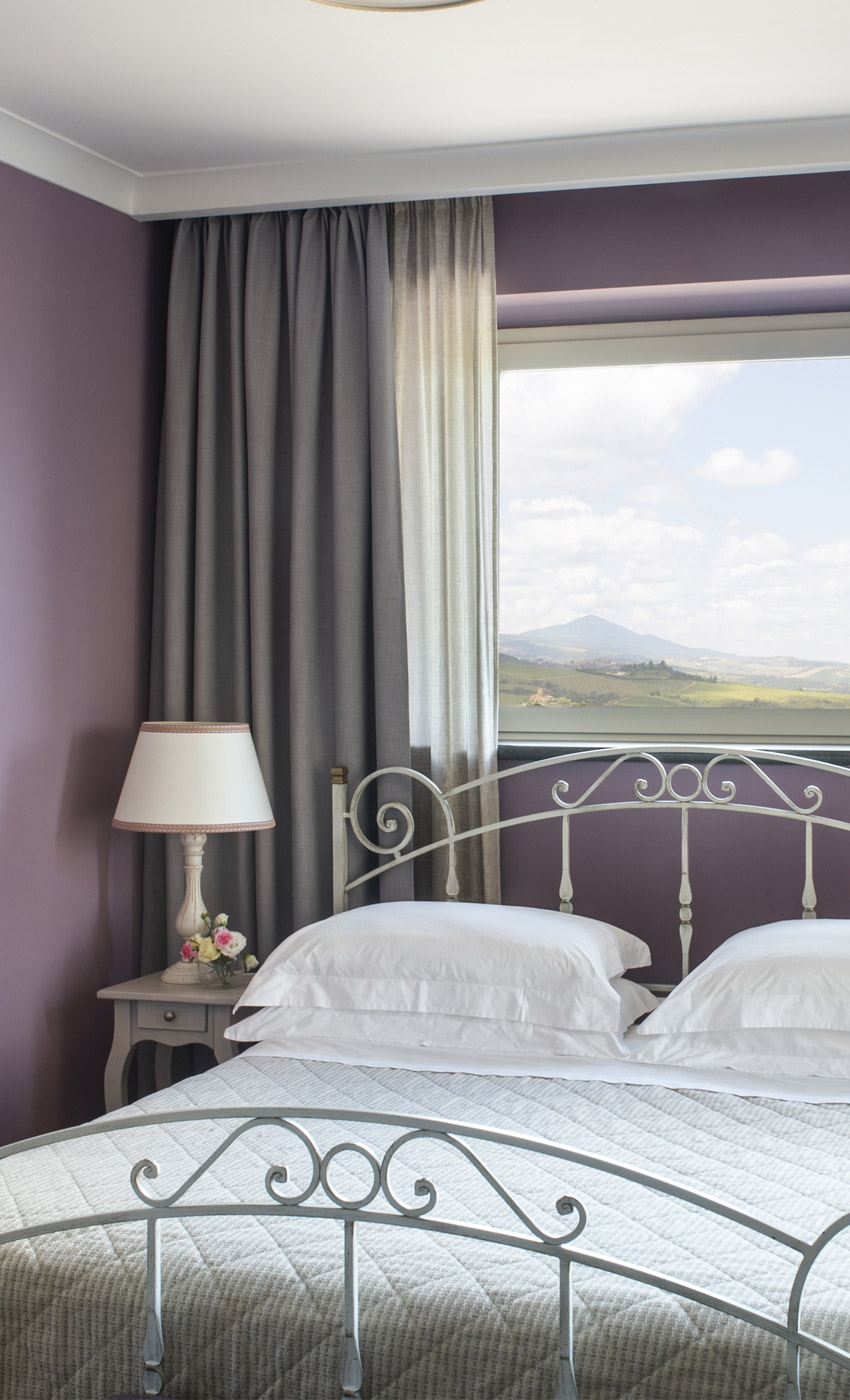 queen-superior-listing